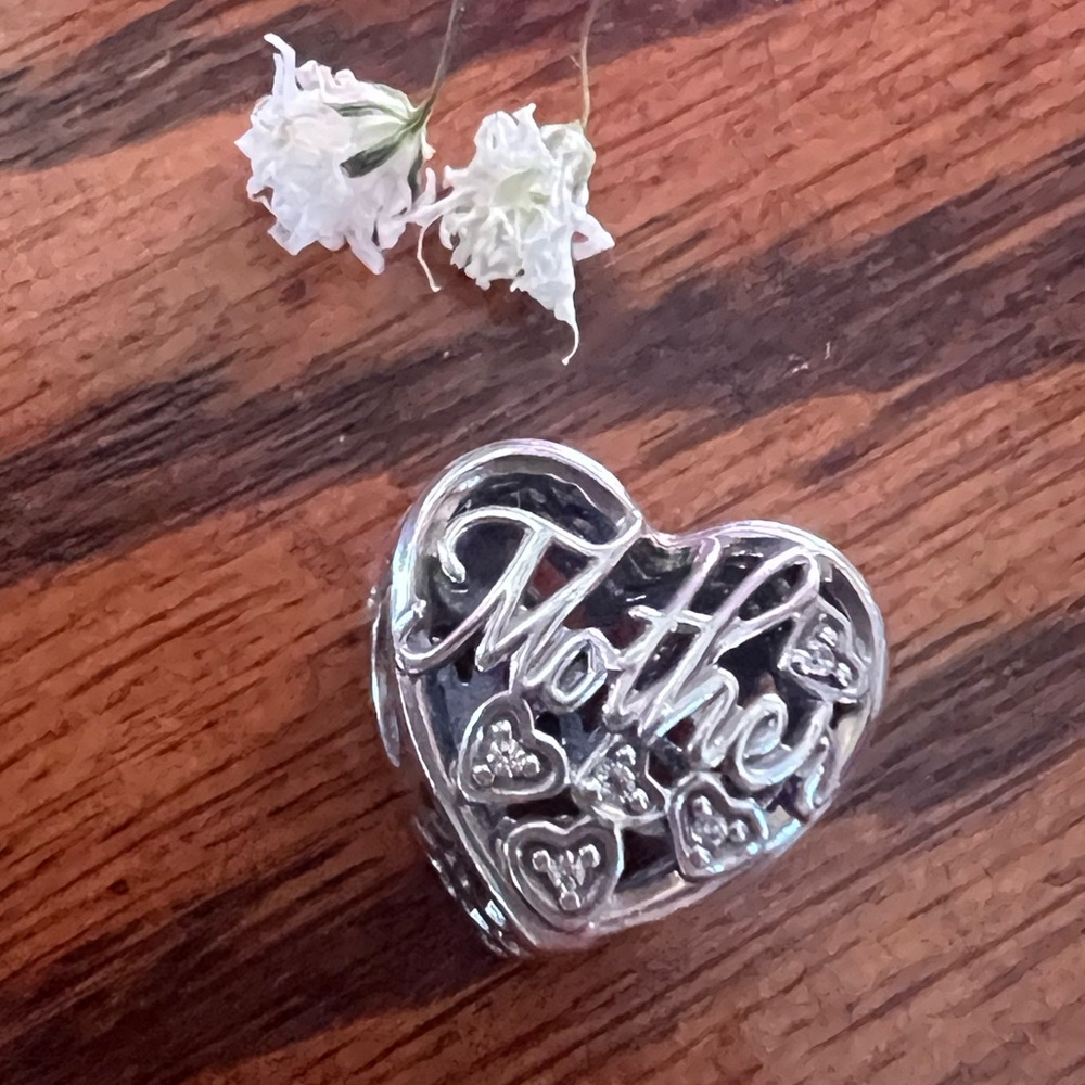 Pandora Silver Heart 'Mother & Son’ Charm 💕
